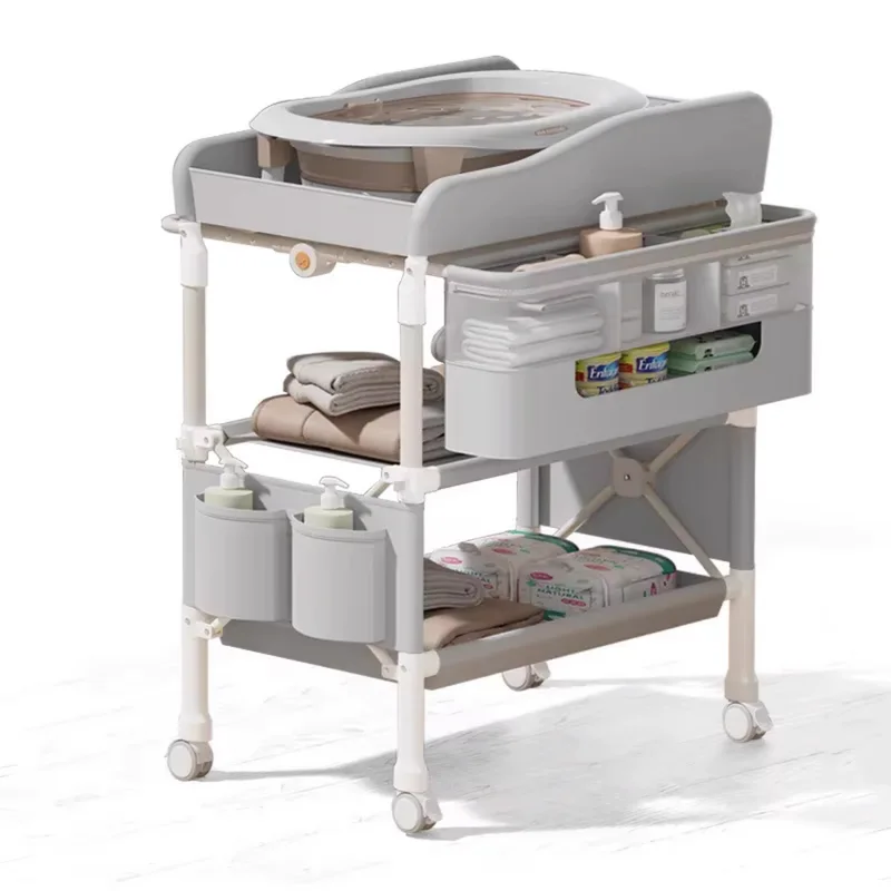 עמדת רחצה והחתלה 6 ב-1 עם אמבטיה נשלפת